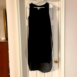 Black Neiman Marcus V-neck Tunic Top